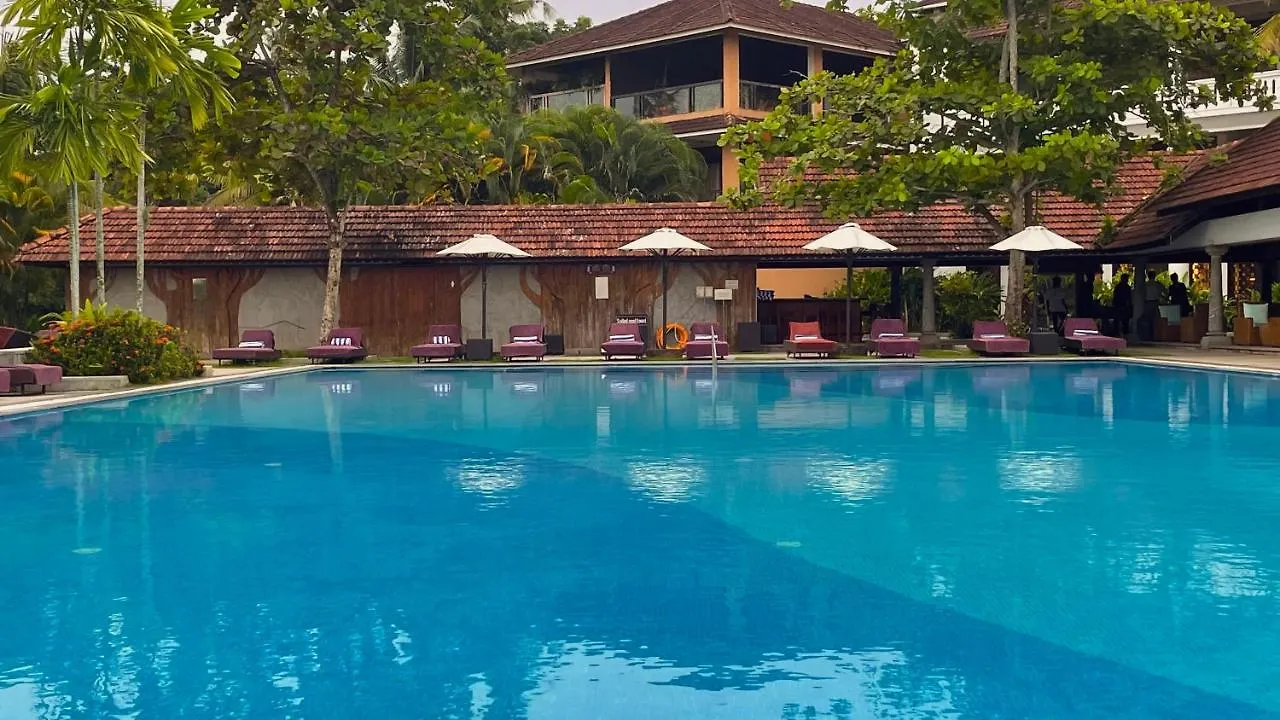 Plumeria Lake Resort & Spa Vayalar