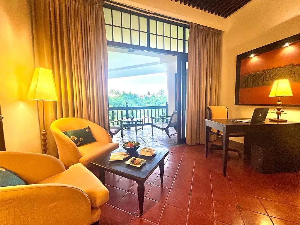 Plumeria Lake Resort & Spa Vayalar